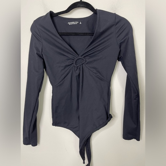 Abercrombie & Fitch Knotted Front Long Sleeve Plunge Bodysuit Sz S In Black - Picture 3 of 7
